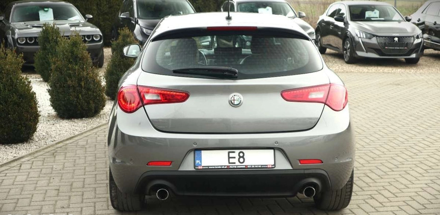 Alfa Romeo Giulietta cena 38900 przebieg: 106000, rok produkcji 2014 z Słupca małe 436